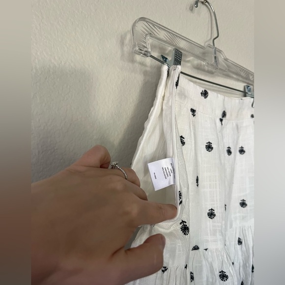 A Loves A White Floral Embroidered Mini Skirt Women’s Size 0 - Picture 8 of 15